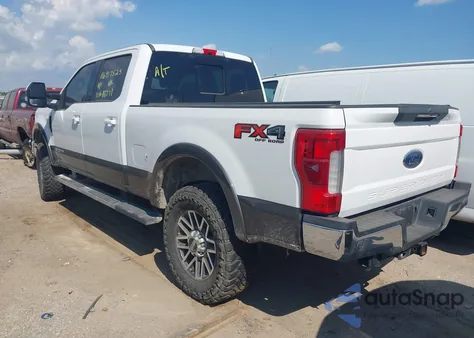 2018 Ford F-250 Lariat из США, поврежденный, VIN 1FT7W2BT3JEB56778